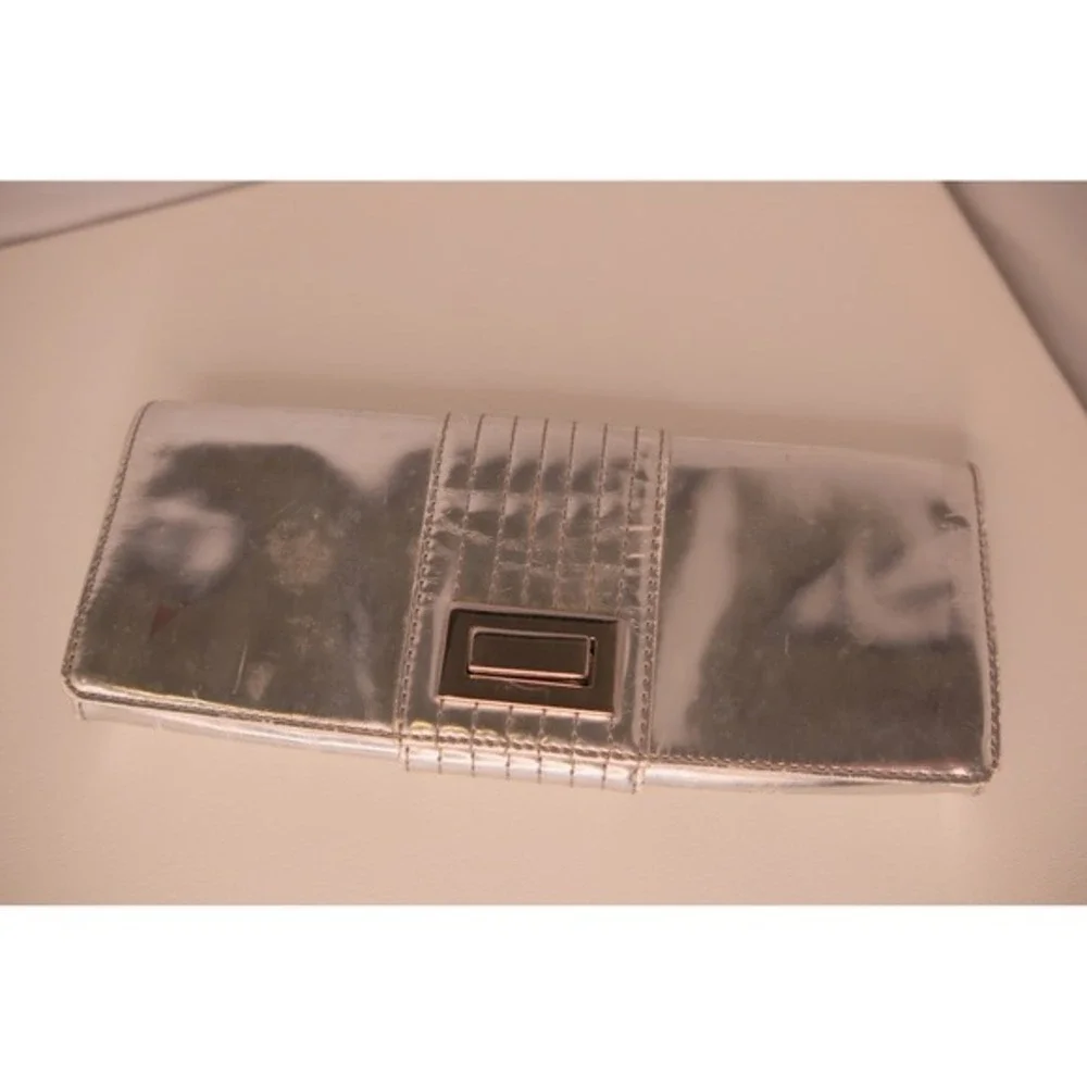 Kooba Silver Metallic Clutch Evening Handbag‎ Women's Fashion Accessory lux